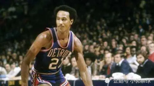 表现出了顽 表现出了顽